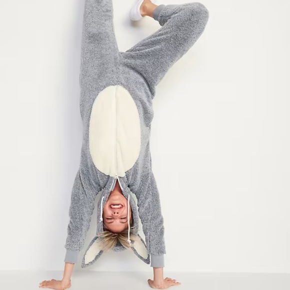 Plush Bunny Rabbit Onsie Costume Pajamas Medium 🎃🐰🐇 - Picture 5 of 8